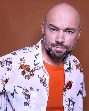 Santiago Cruz